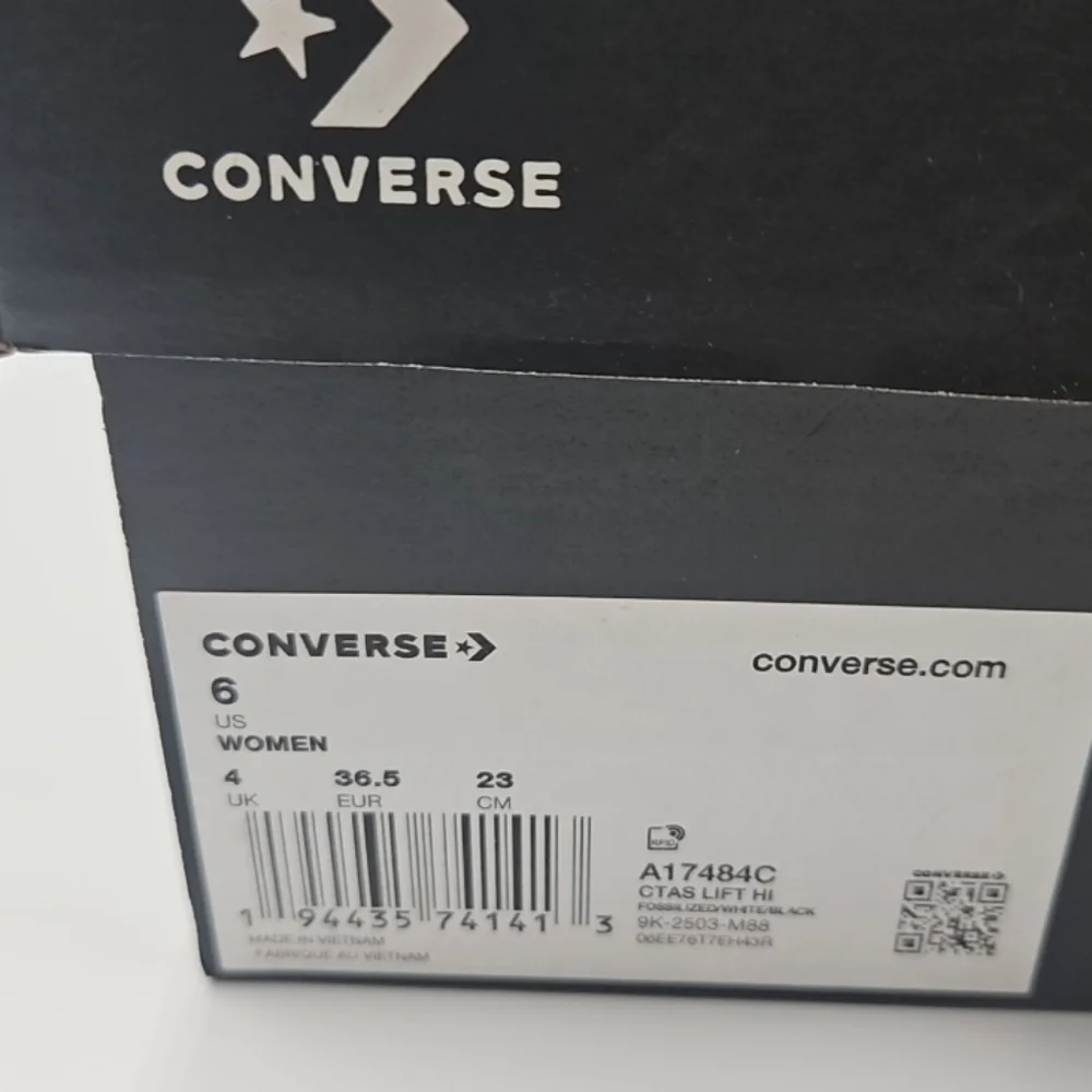 Converse Light Gray High-Tops with Floral Design - Picture 8 of 9